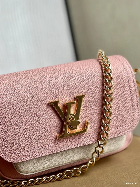 VUITTON LOCKME LOUIS TENDER 0821